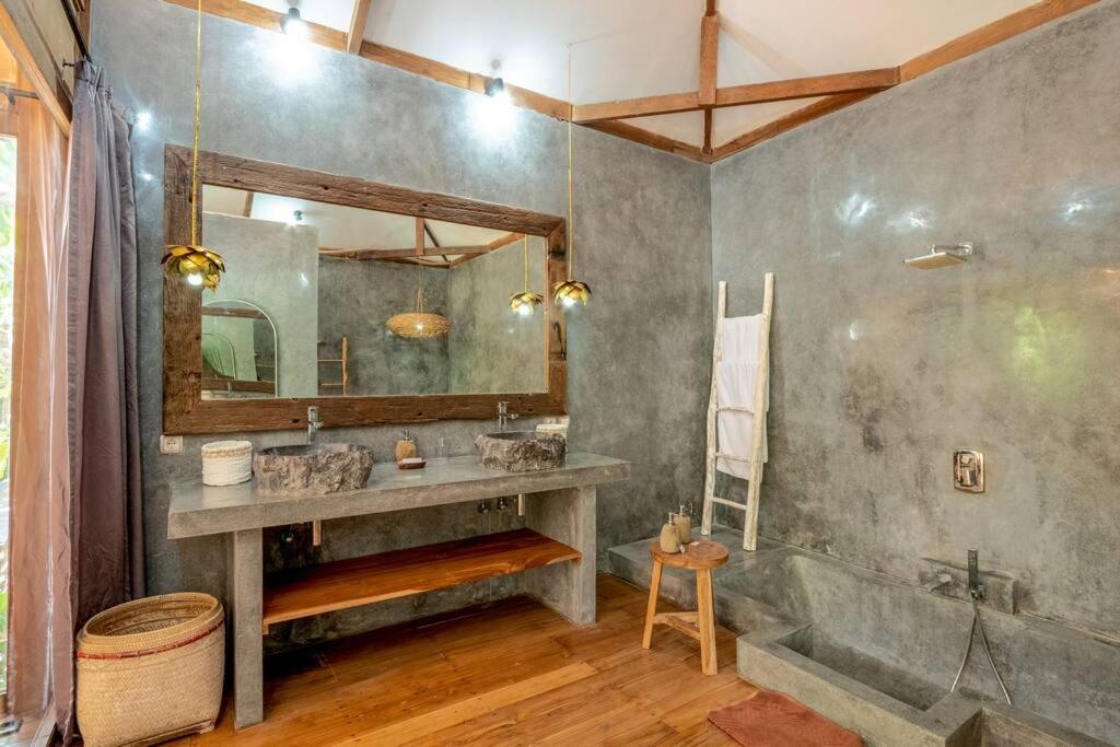 Secret River Villa - Luxury Villa 5 Bedrooms - Kerobokan - Canggu Екстер'єр фото