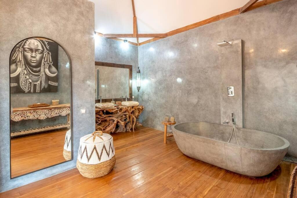 Secret River Villa - Luxury Villa 5 Bedrooms - Kerobokan - Canggu Екстер'єр фото
